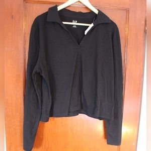 NWT Gap v-neck polo